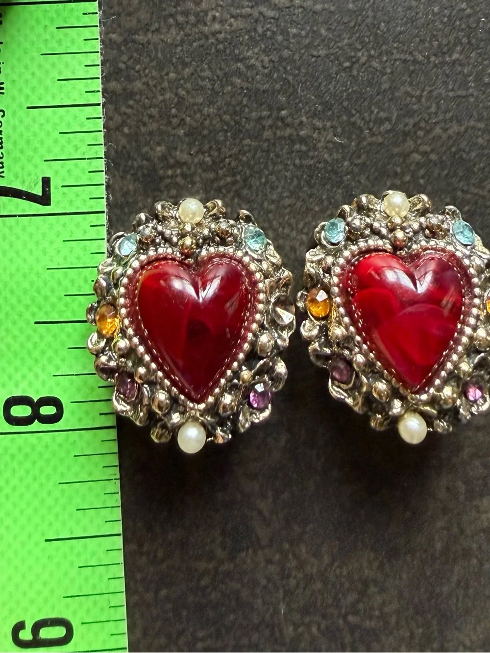 Vintage Red Heart Rhinestone Cluster Clip-on Earrings Mid Century - Picture 6 of 7